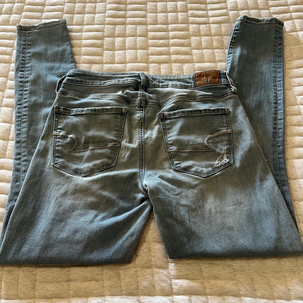 American Eagle Outfitters Light Blue Skinny Jeans